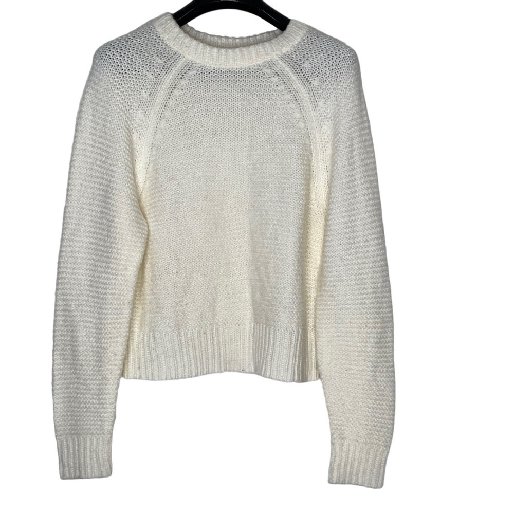 A new day-white long sleeve sweater. Size M - Picture 2 of 7